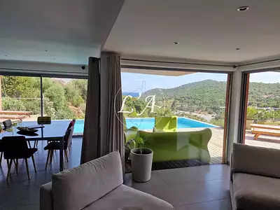 Maison, 205 m²