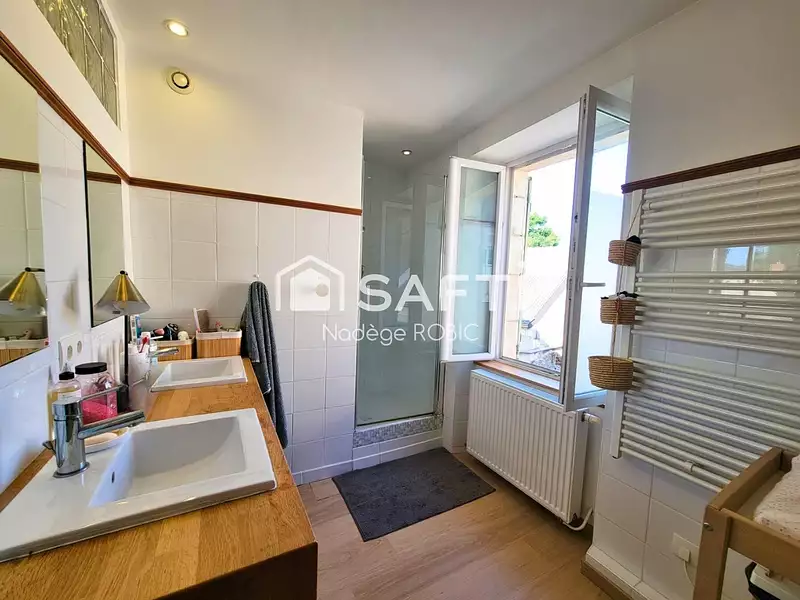 Maison, 122 m²