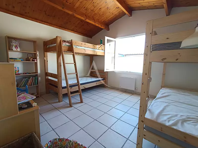 Maison, 77 m²