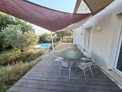 Maison, 182 m²