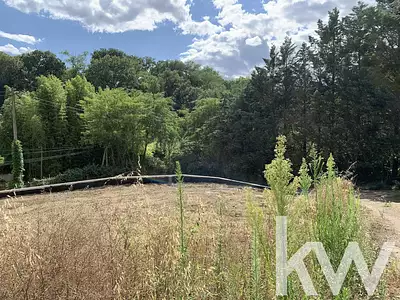Terrain, 1 025 m²
