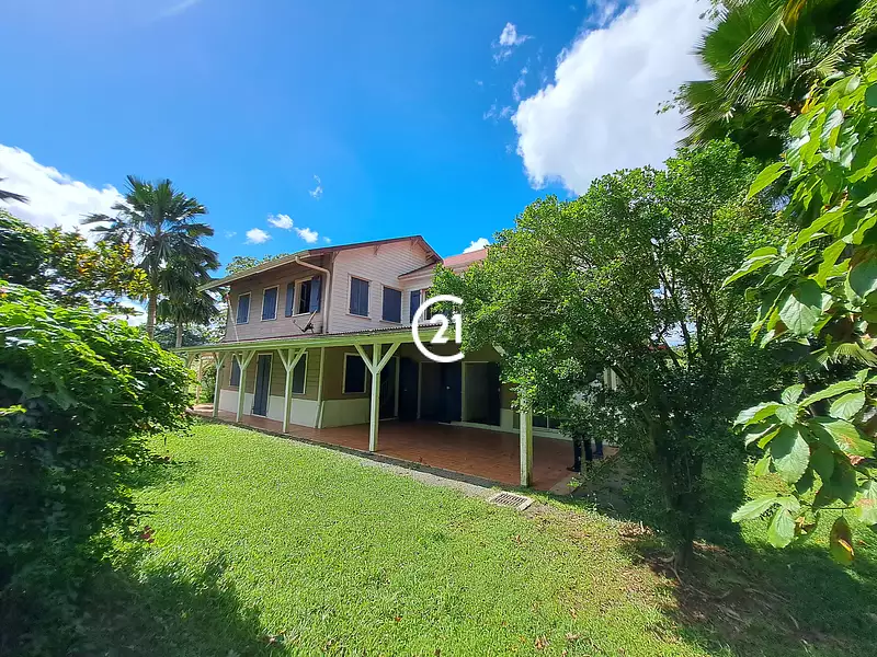 Maison, 230 m²