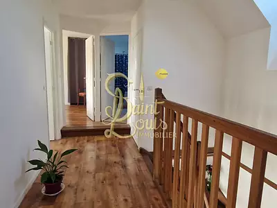 Maison, 270 m²