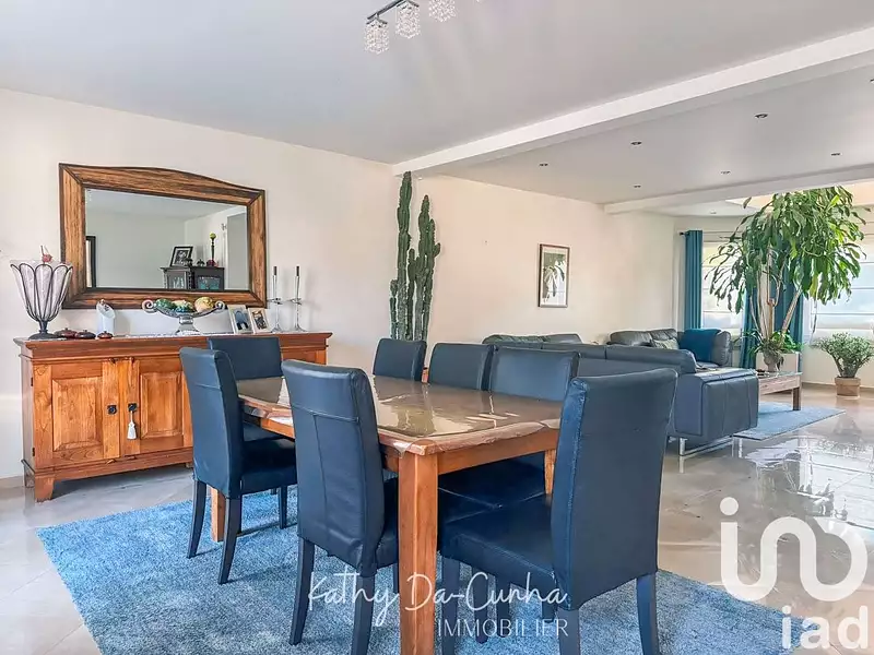 Maison, 162 m²