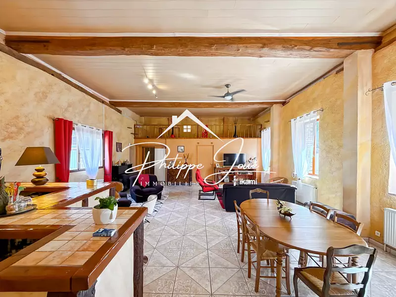 Maison, 260 m²