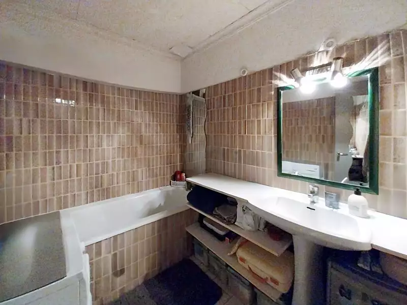 Immeuble, 130 m²
