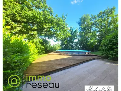 Maison, 240 m²