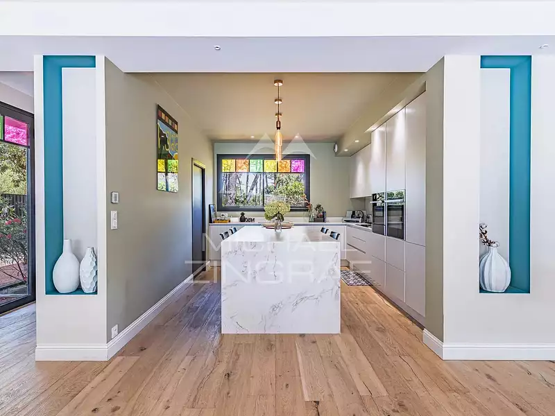 Maison, 198 m²