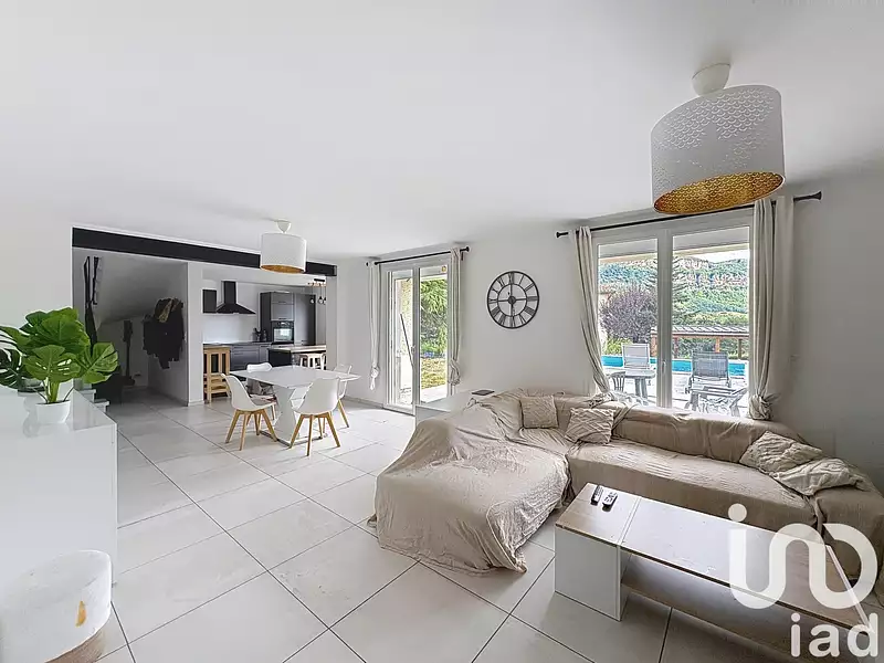 Maison, 167 m²