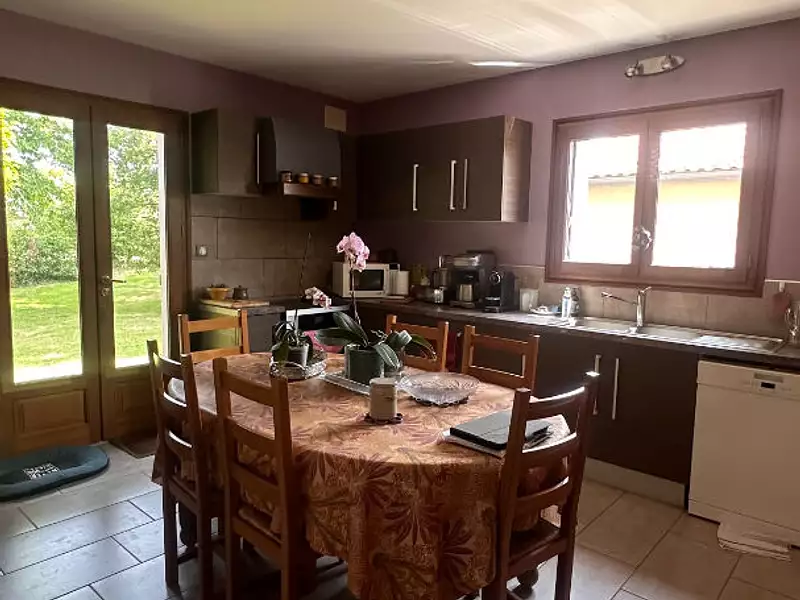 Maison, 215 m²