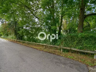 Terrain, 1 140 m²