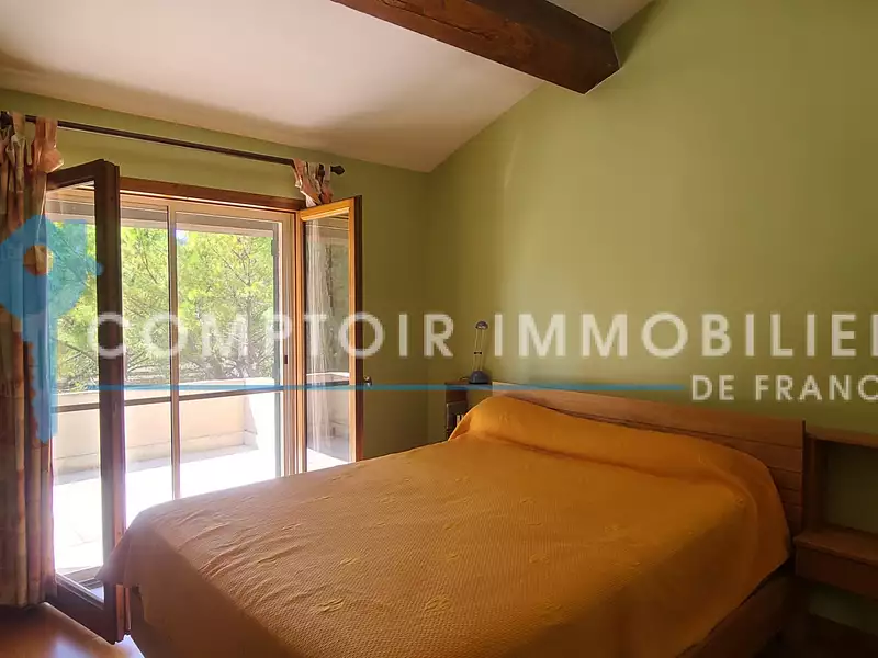 Maison, 261 m²
