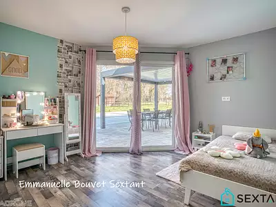 Maison, 225 m²
