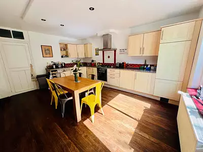 Maison, 215 m²