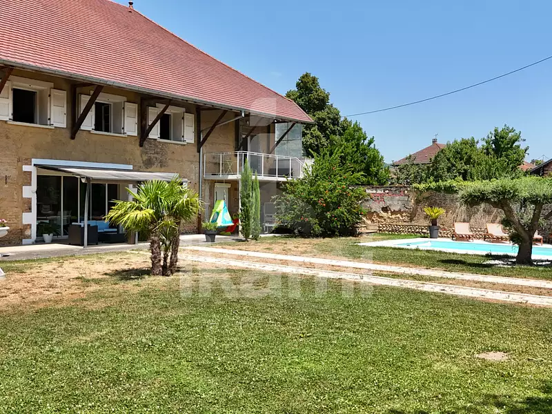 Maison, 280 m²