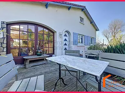 Maison, 99 m²