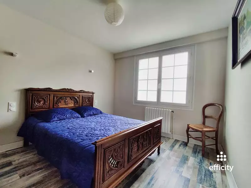 Maison, 235 m²