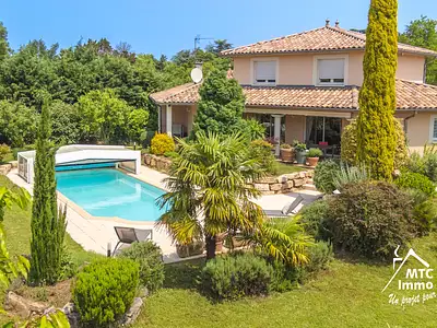 Maison, 195 m²