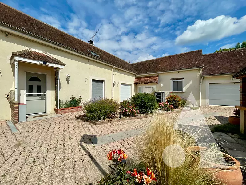Maison, 180 m²