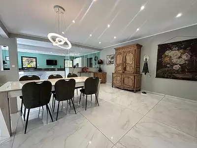 Maison, 217 m²