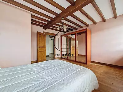 Maison, 167 m²