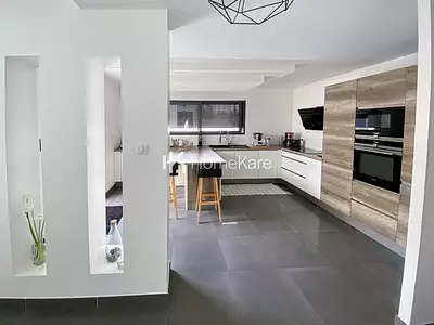 Maison, 165 m²
