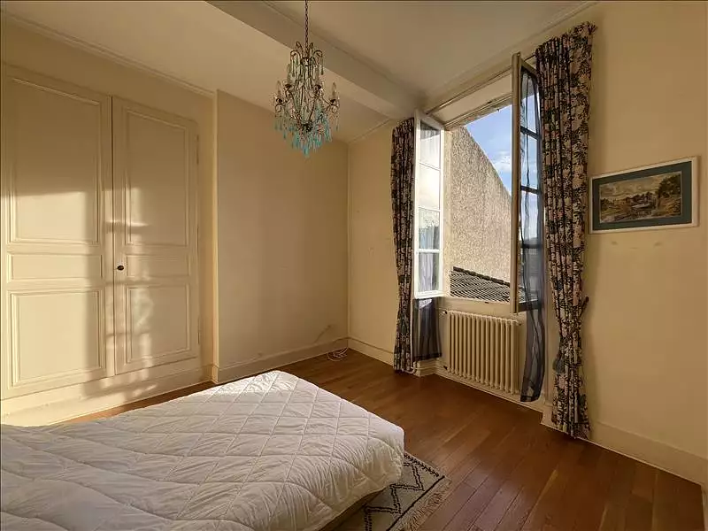 Maison, 290 m²