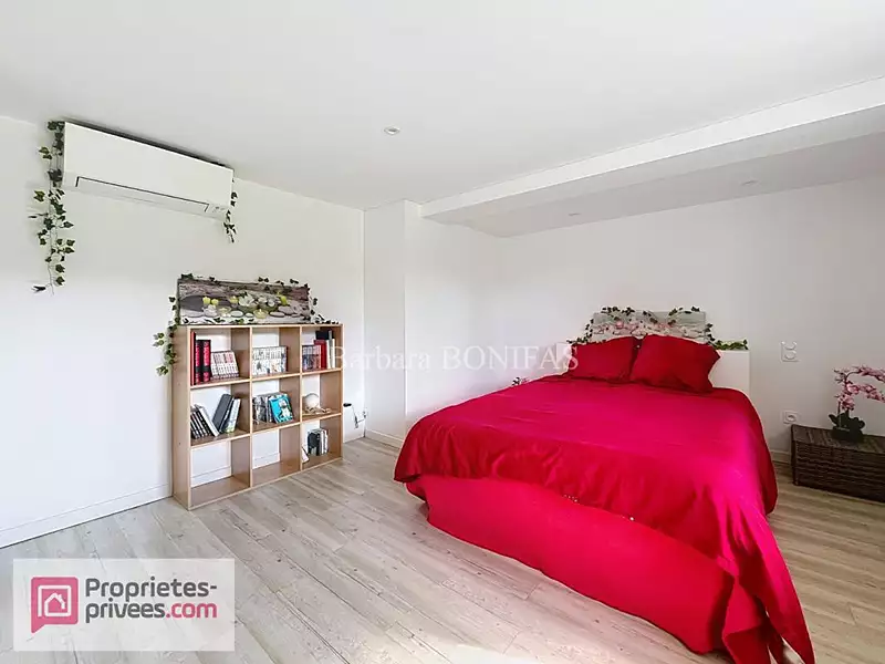 Maison, 384 m²
