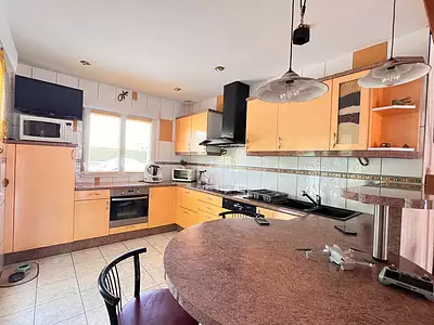 Maison, 190 m²