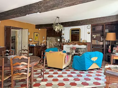 Maison, 325 m²