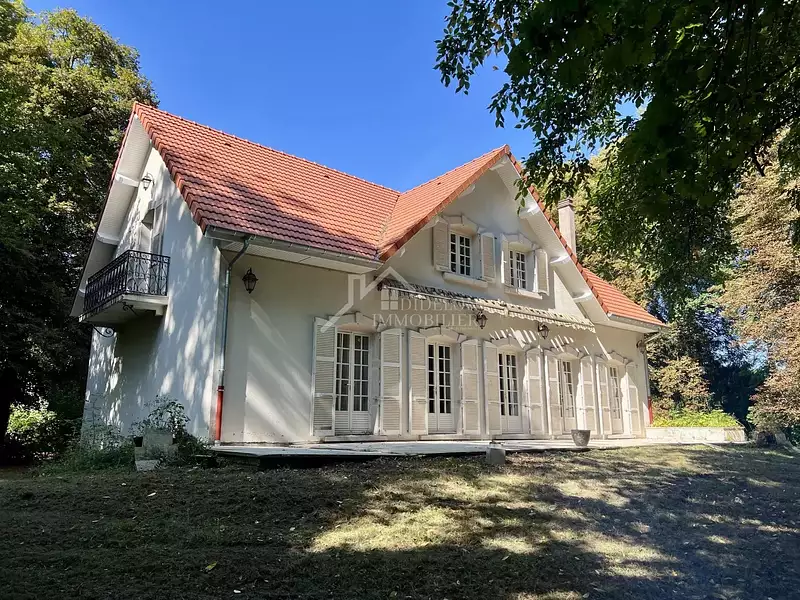 Maison, 310 m²