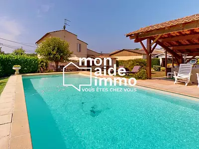 Maison, 225 m²