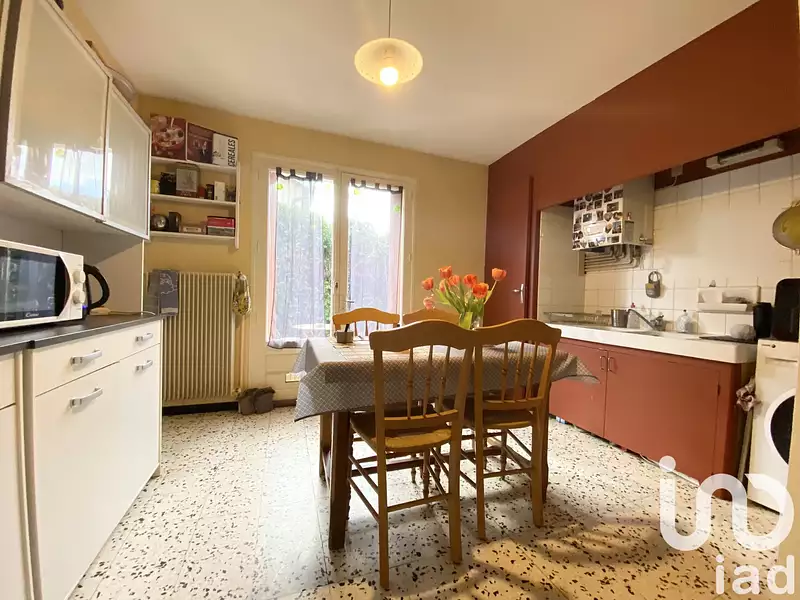 Immeuble, 147 m²