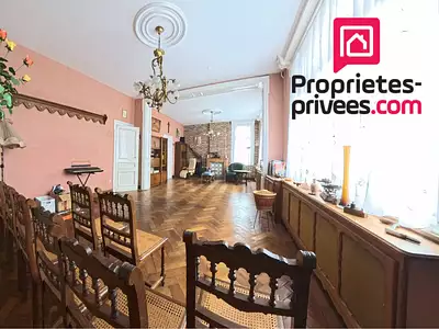 Maison, 235 m²
