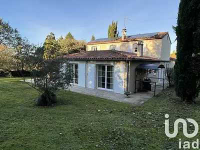 Maison, 212 m²