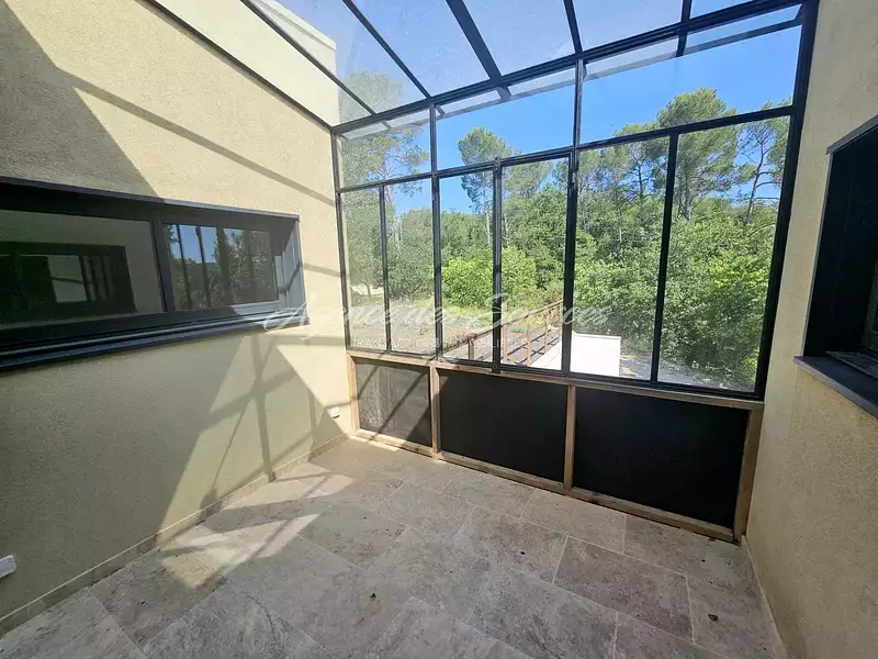 Maison, 176,58 m²
