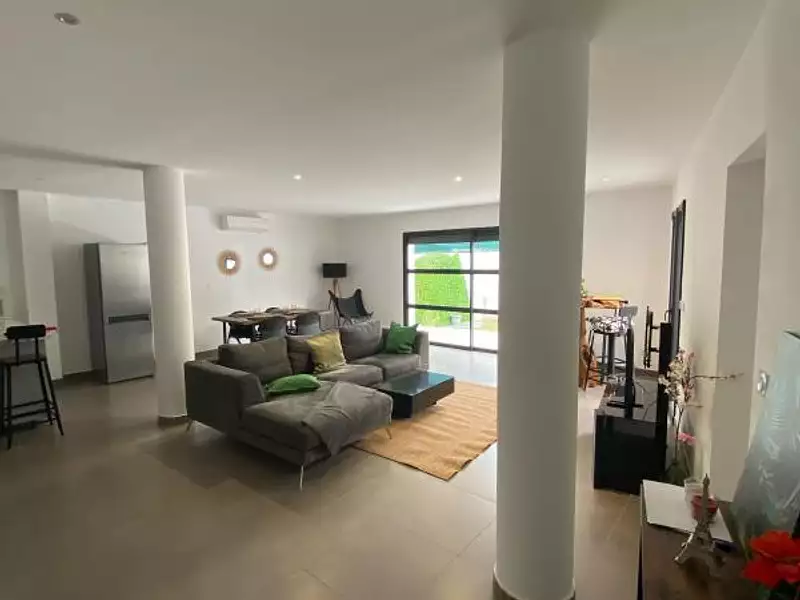 Maison, 115 m²
