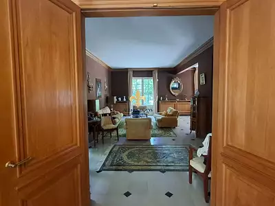 Maison, 280 m²