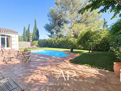 Maison, 280 m²