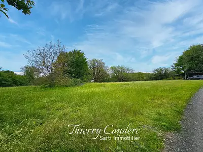 Terrain, 8 740 m²