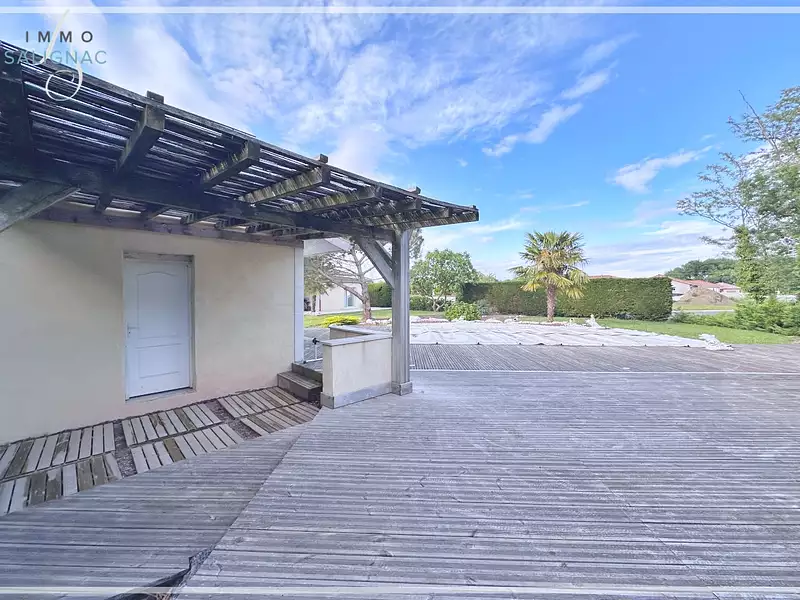 Maison, 181 m²