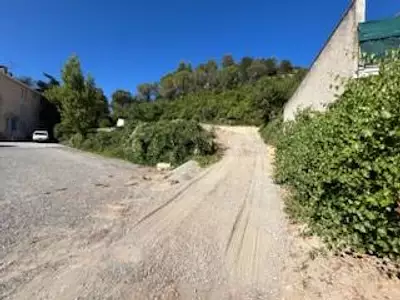 Terrain, 1 078 m²