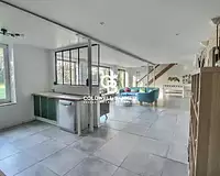 Maison, 250 m²