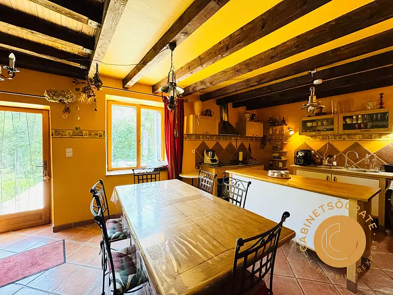 Maison, 194 m²