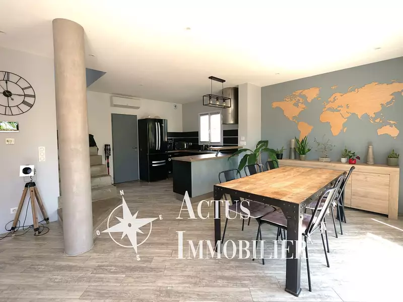 Maison, 101 m²