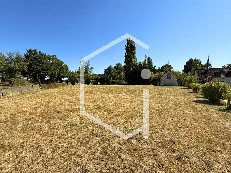 Terrain, 1 588 m²