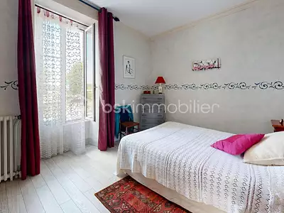 Maison, 241 m²
