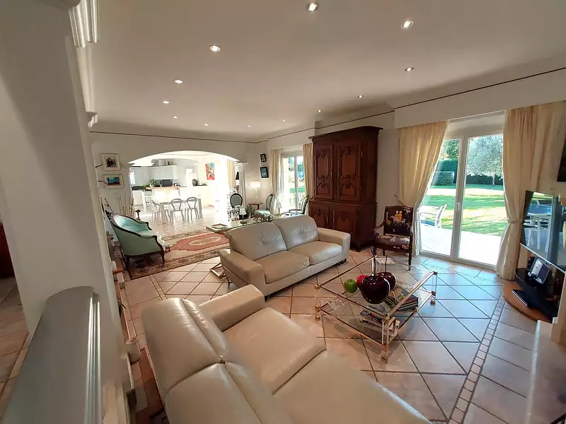 Maison, 190 m²