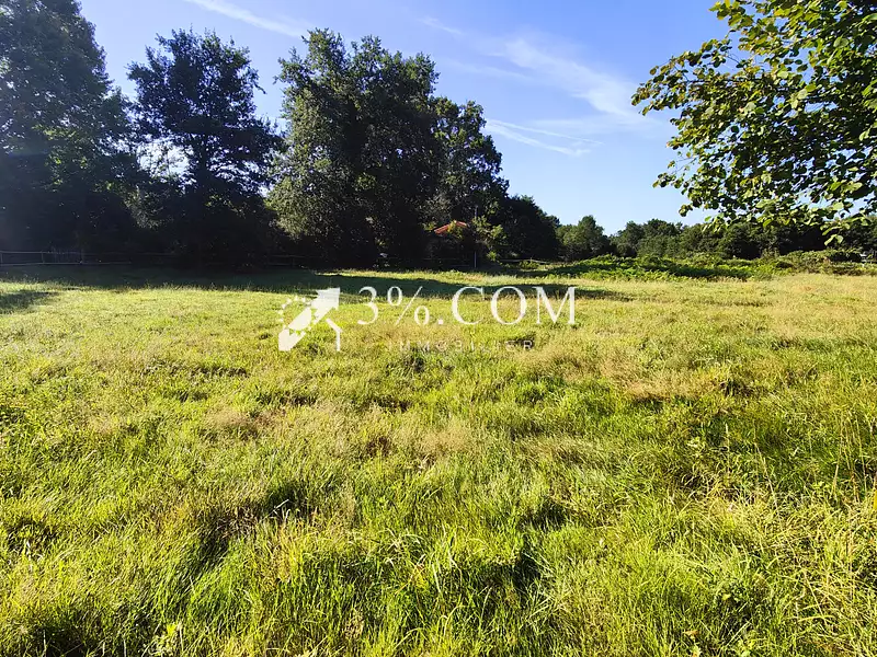 Terrain, 2 500 m²
