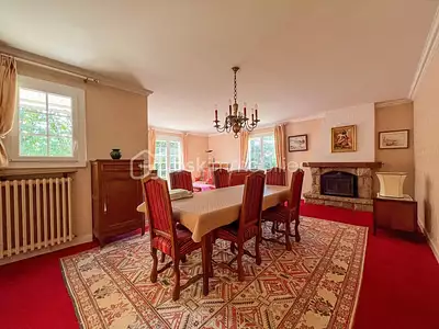 Maison, 166 m²